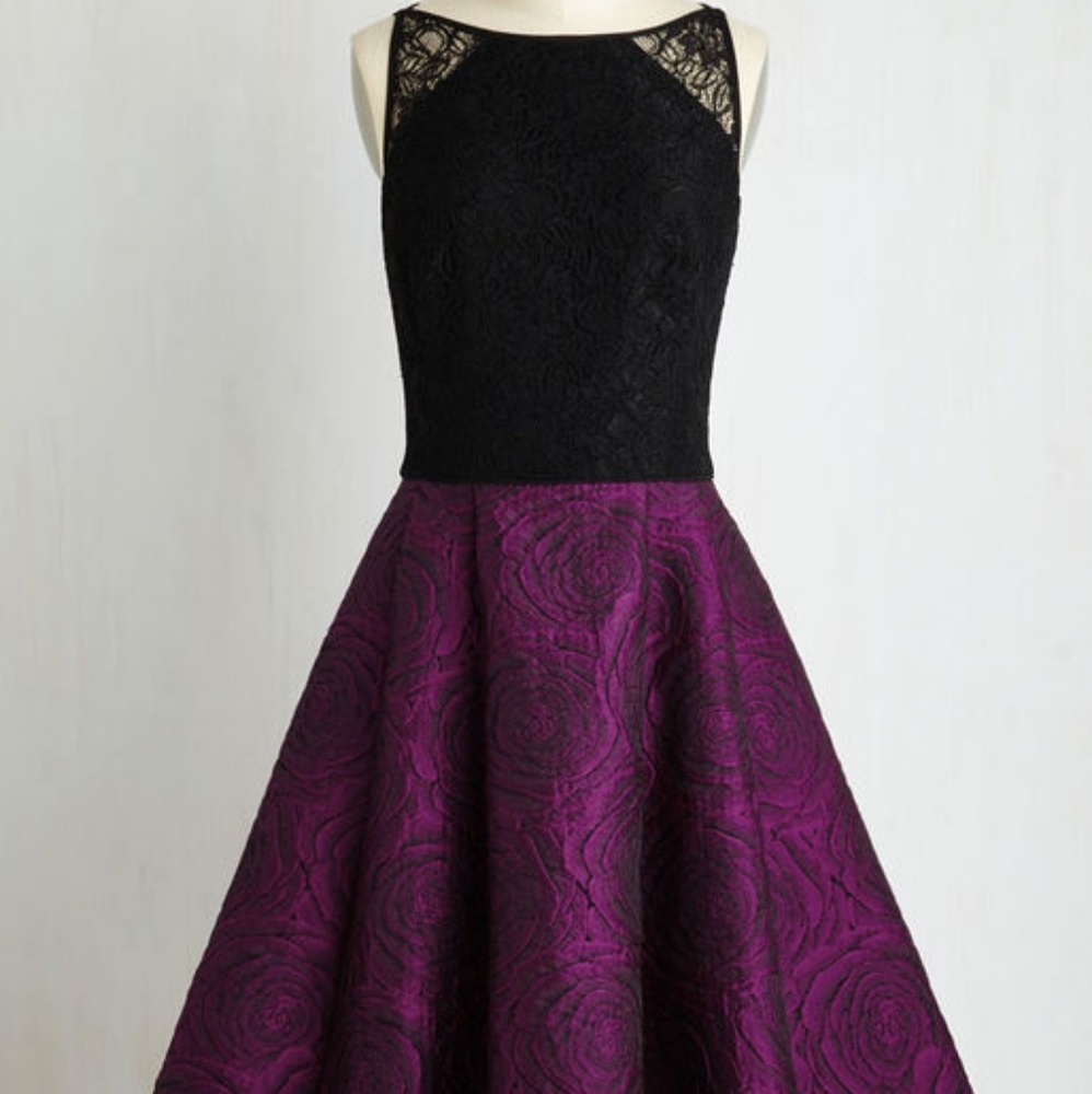 Maggy London Midi Cocktail Dress Black & Plum